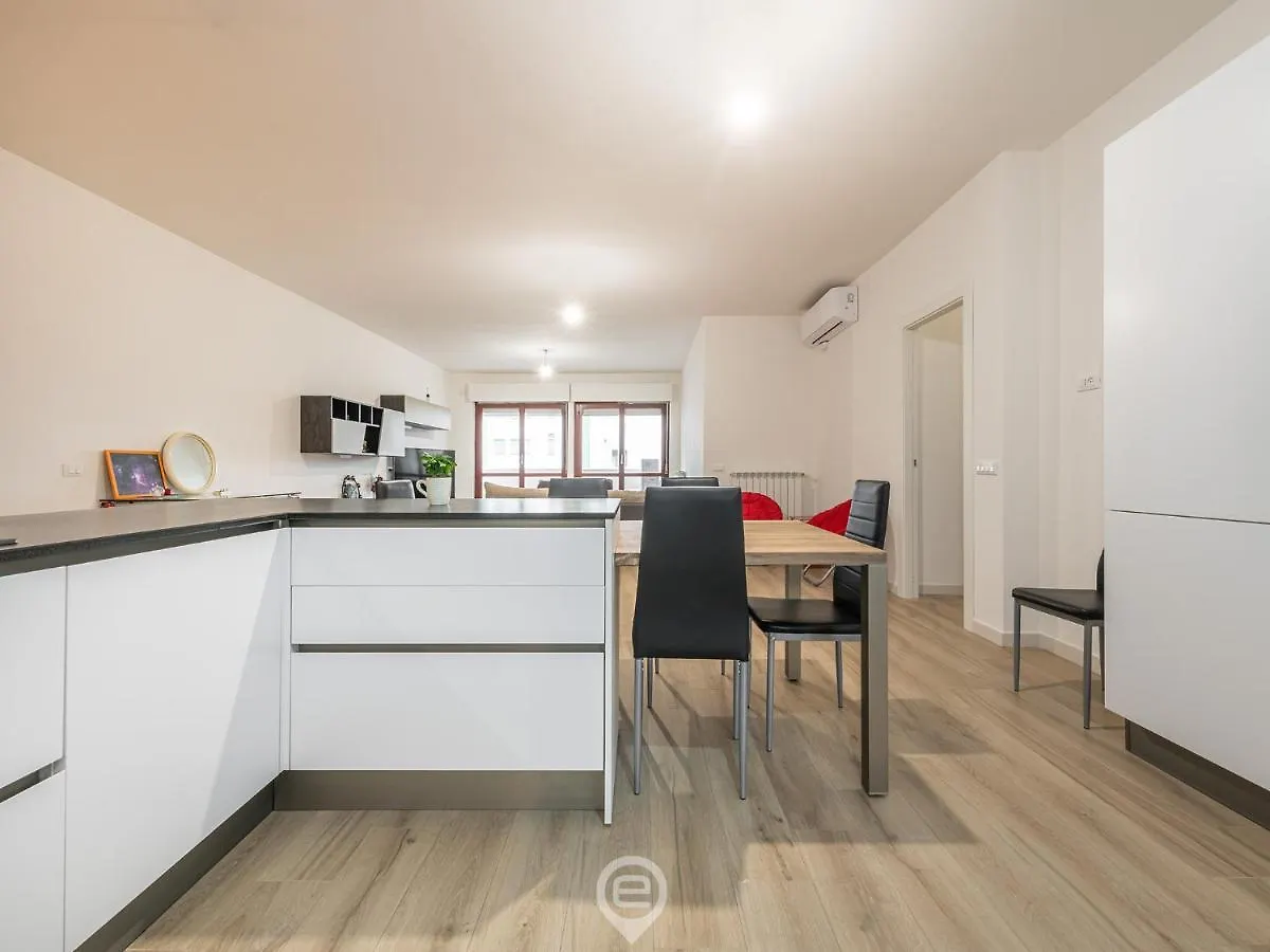 Giulia'S House Apartment Oristano Italy